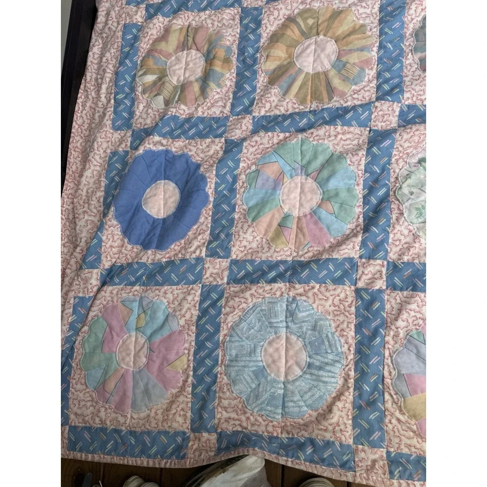 Vintage Fabric Dresden Plate Quilt Blanket 86